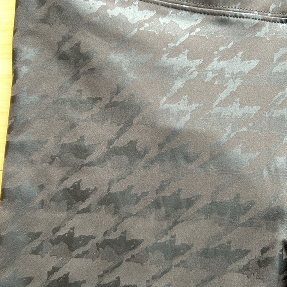 Simply Vera Vera Wang Brown High Waisted Leggings | Size Medium - Picture 2 of 6